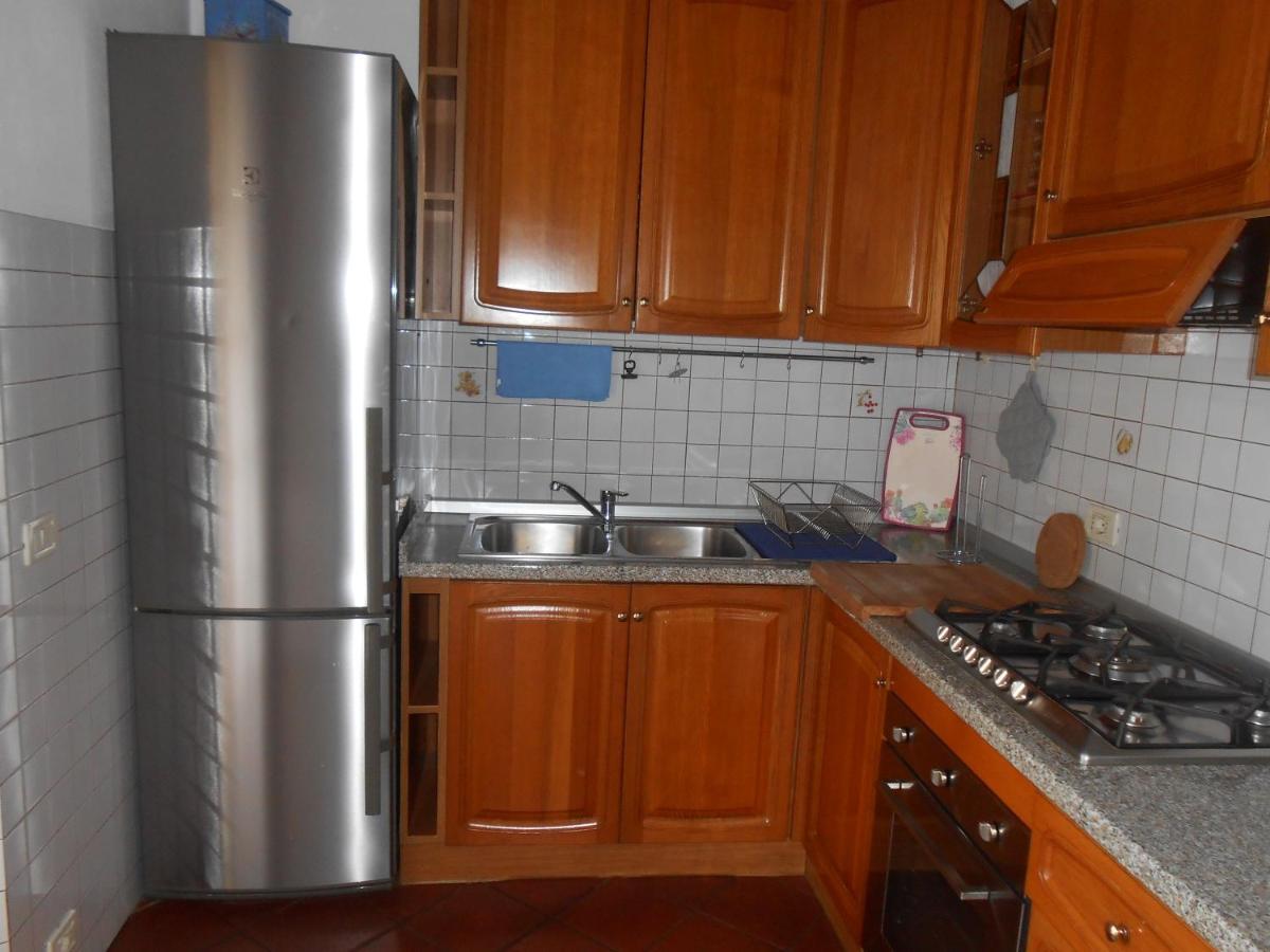 Casa Vacanze Orsi Лука Екстериор снимка